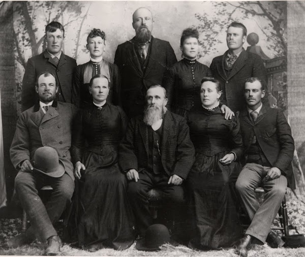 Nur wer weiß, woher er kommt, weiß, wohin er geht. (Theodor Heuss)